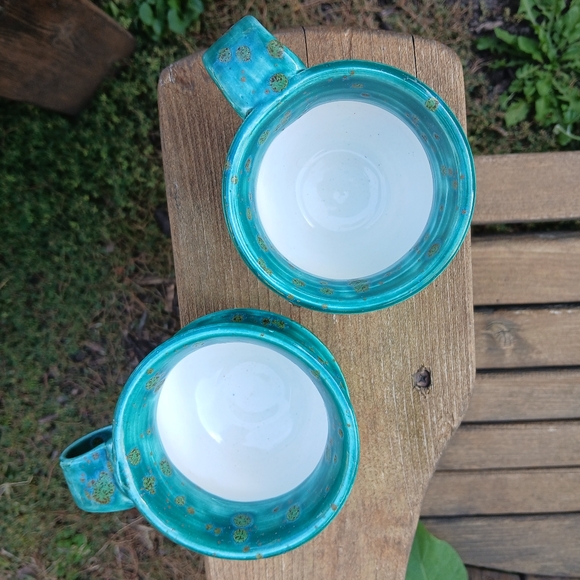 Set Of 2 Studio Pottery Mugs - Picture 3 of 8